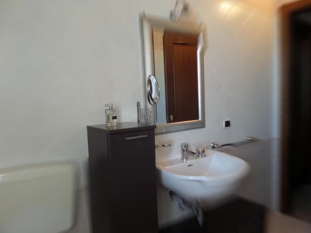 La Locanna Hotel Serramazzoni Luaran gambar