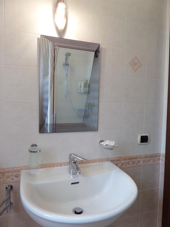 La Locanna Hotel Serramazzoni Luaran gambar